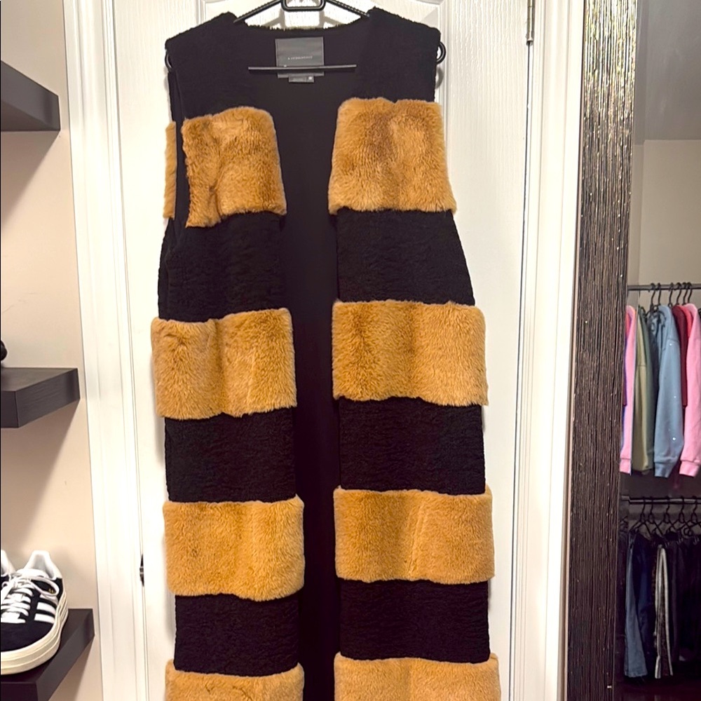 ANTHROPOLOGIE Black & Camel Faux Fur Stripe Long Vest